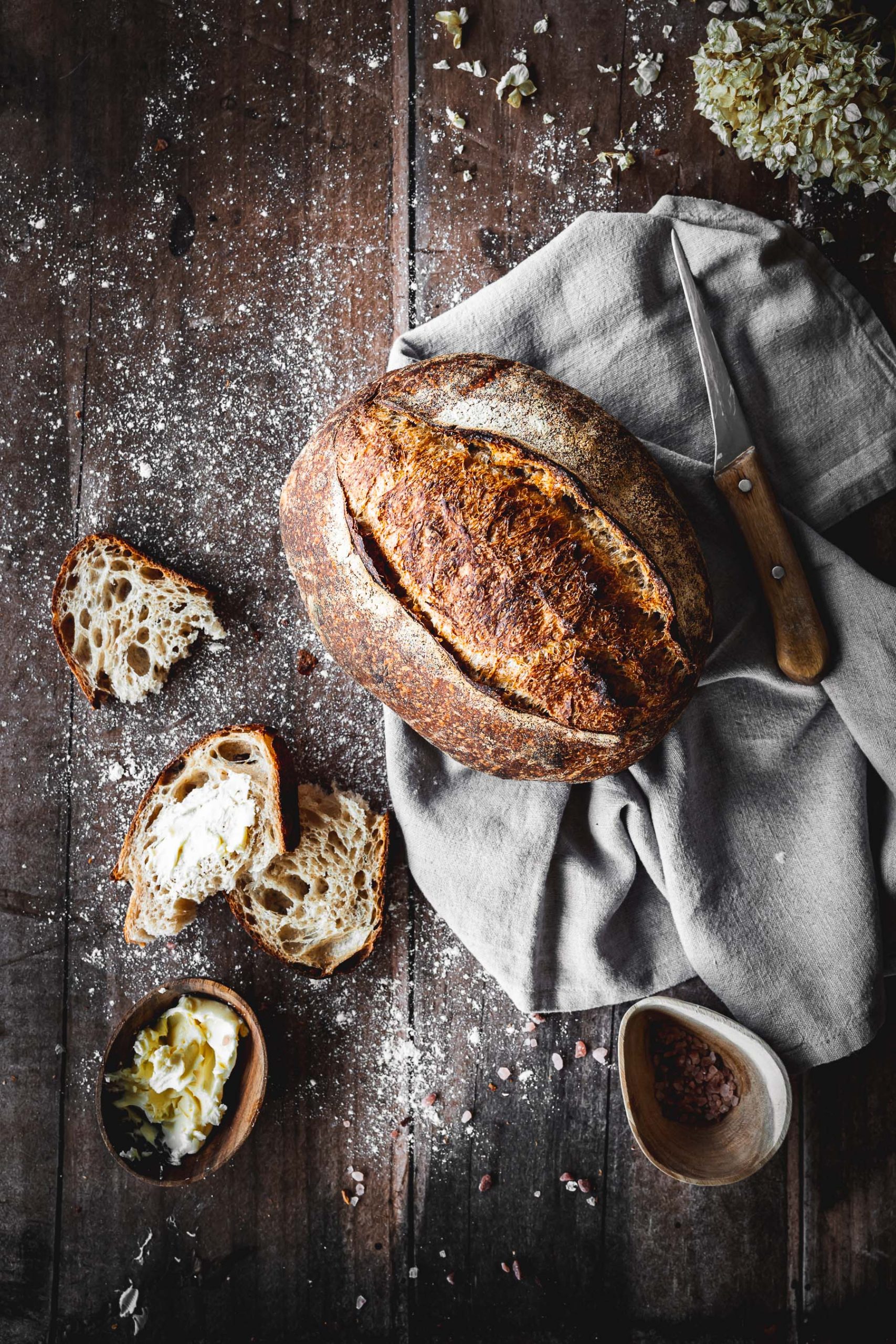 Kváskový chlieb fotografia, food fotograf Zuzana Rainet, Bratislava Slovensko